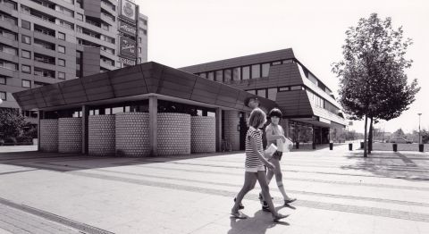 Ärztehaus, Erfurter Straße, Ratingen-West, Bauzeit 1976-1978, Fotografie: Walter Schulte